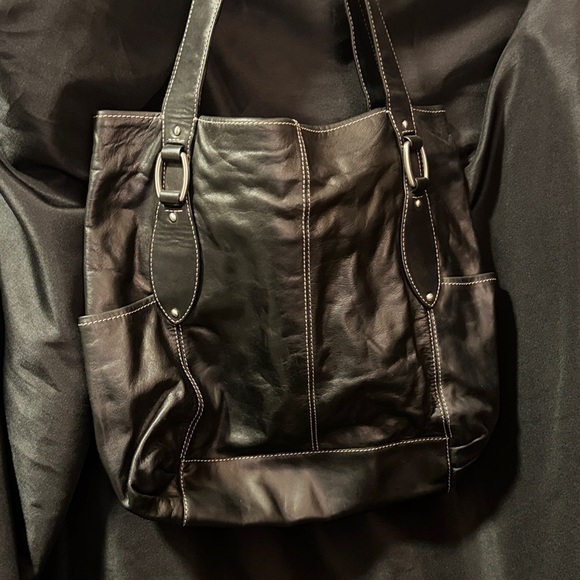 Fossil Handbags - Vintage Fossil Large Black Leather Tote w Key Charm 13.5 x 11 x 6 EUC